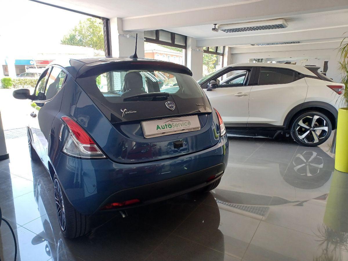 LANCIA - Ypsilon - 1.0 FireFly 5p. S&S Hybrid Oro