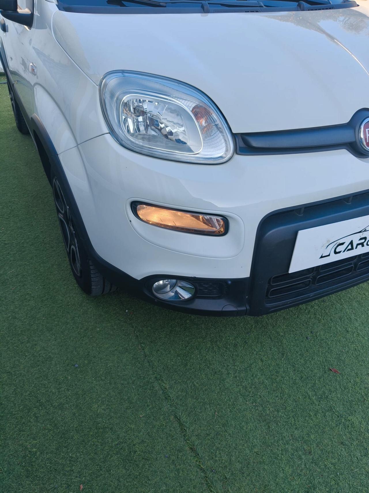 Fiat Panda 0.9 TwinAir Turbo Natural Power City Cross