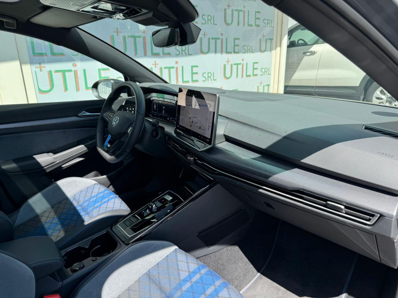 Volkswagen Golf 2.0 TSI DSG 4Motion R