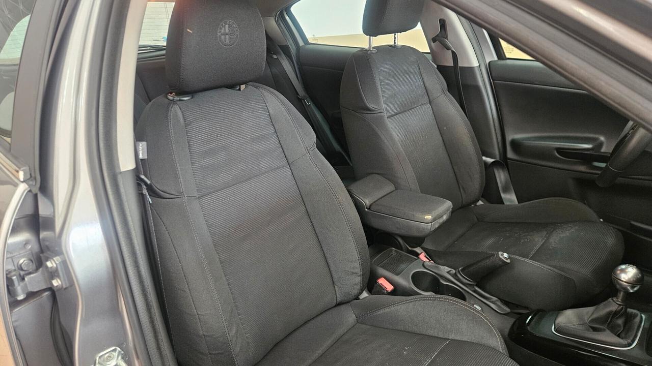 Alfa Romeo Giulietta 1.6 JTDm-2 105 CV Exclusive