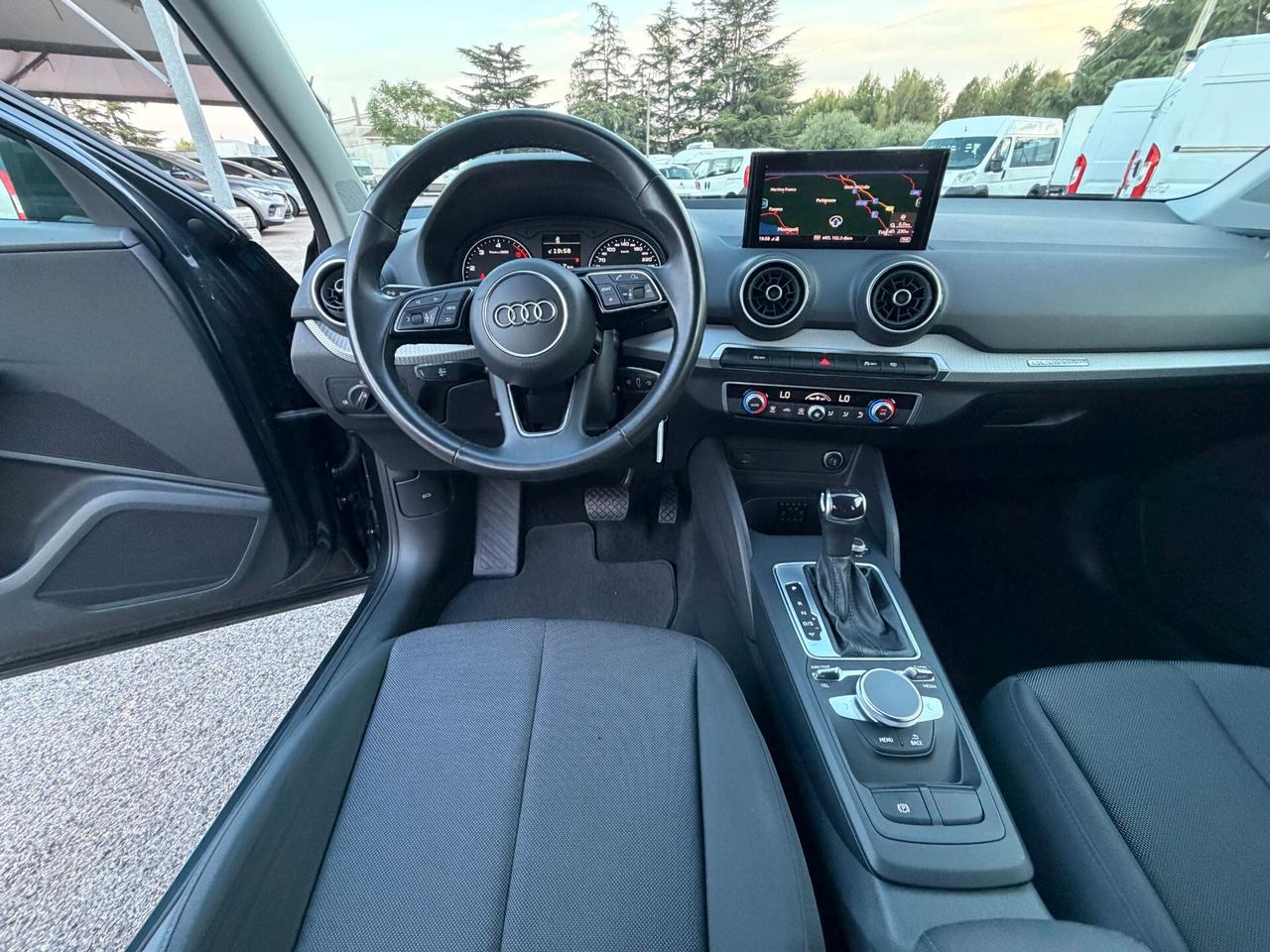 Audi Q2 35 TDI quattro S tronic Identity Black