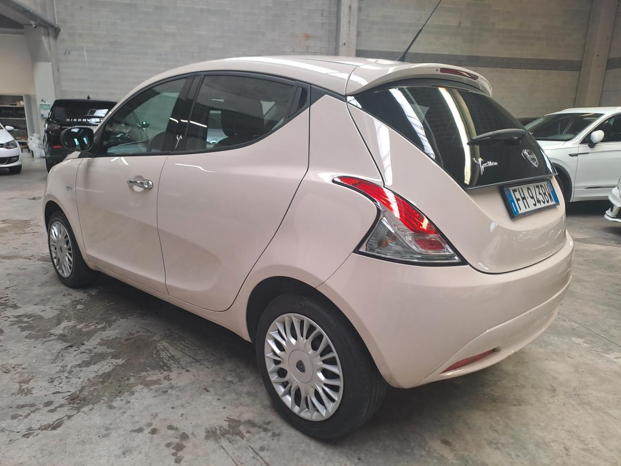 LANCIA YPSILON 1.2 *OK NEOPATENTATI* E6