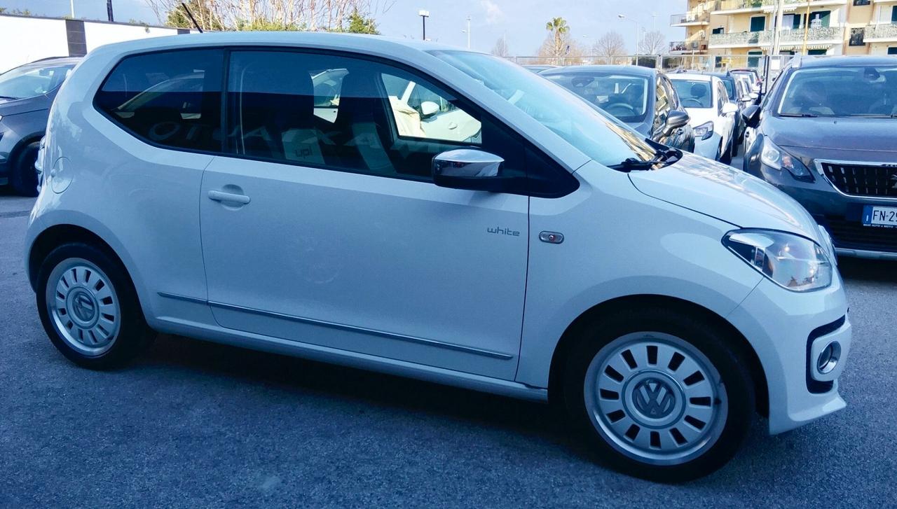 Volkswagen up! WHITE EDITION 90 K KM!