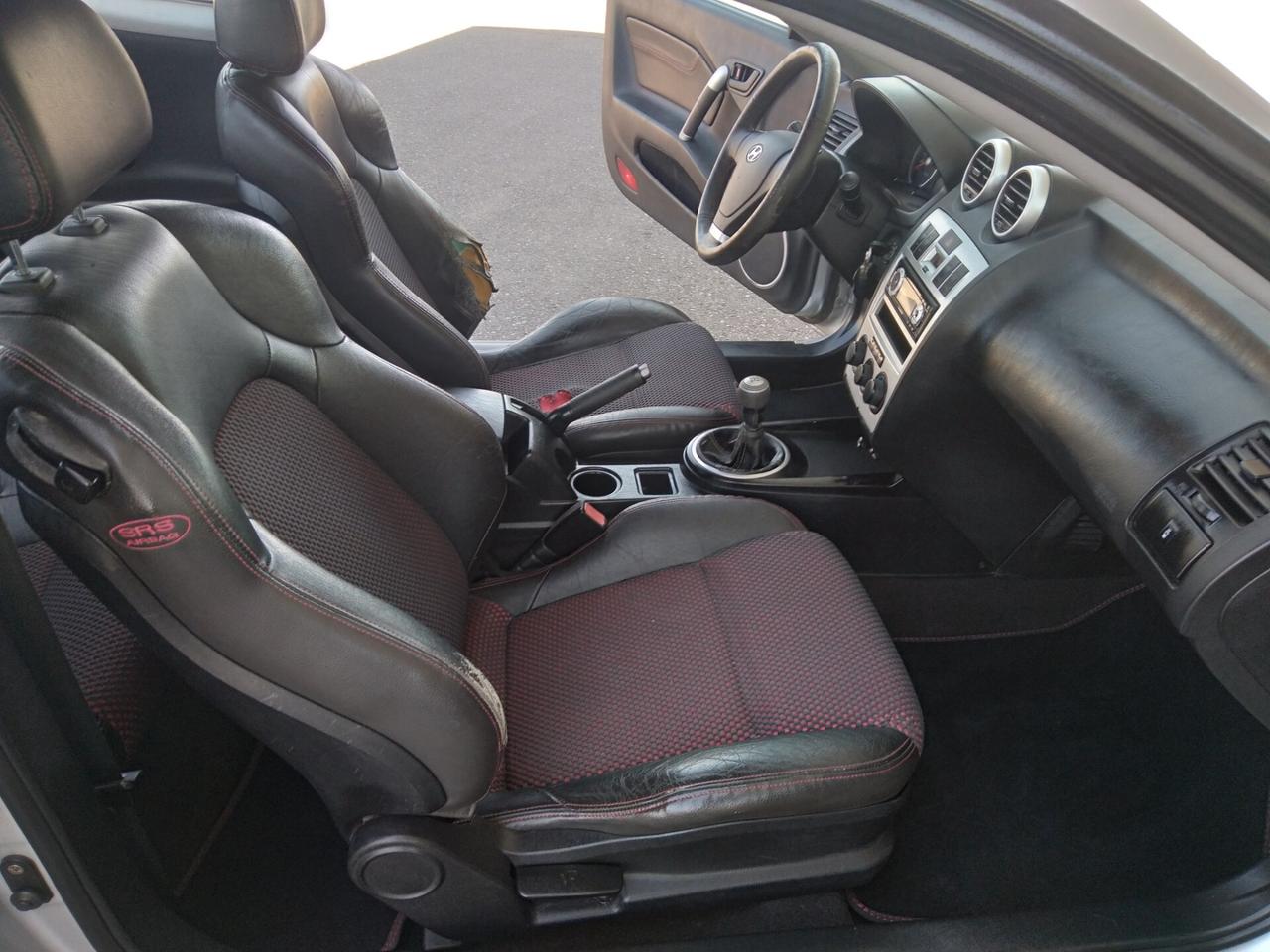 Hyundai Coupe 1.6 16V 105CV fx x neopatentati