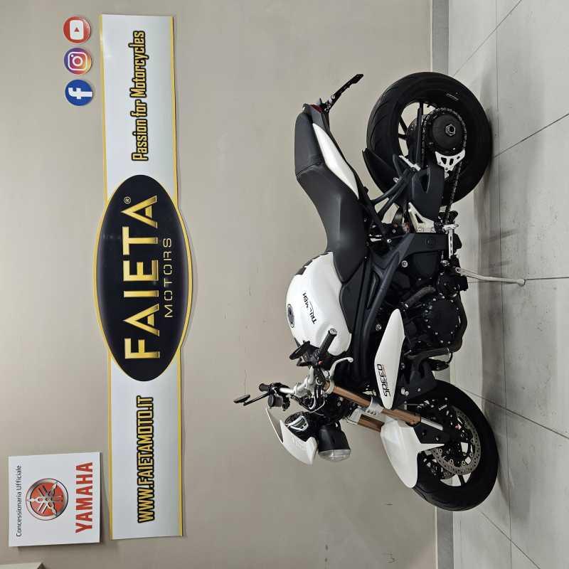 Triumph Speed Triple 1050 - 2011