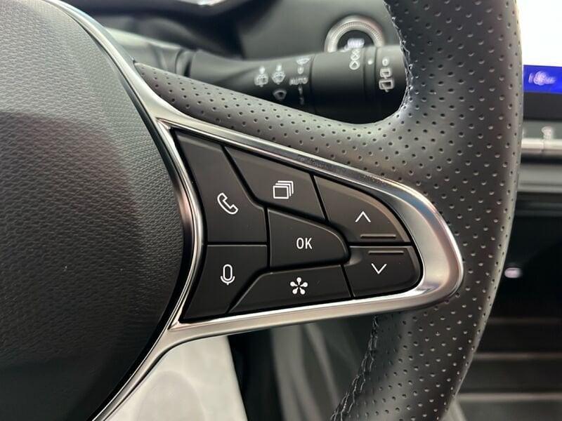 Renault Symbioz techno full hybrid E-Tech 145cv