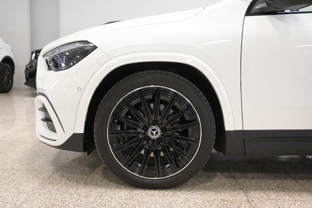 MERCEDES GLA 180D 116CV AMG LINE
