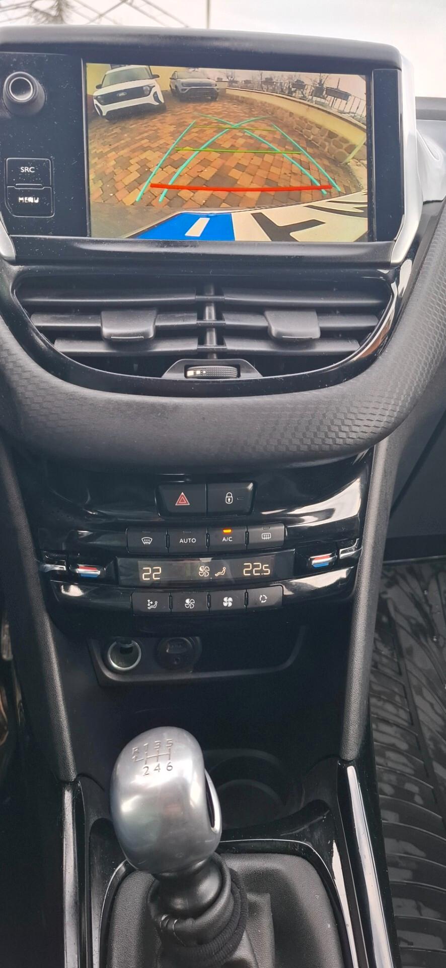 Peugeot 2008 BlueHDi 120 S&S Crossway