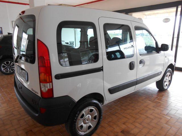 RENAULT Kangoo 1.6 16V 4x4 5P