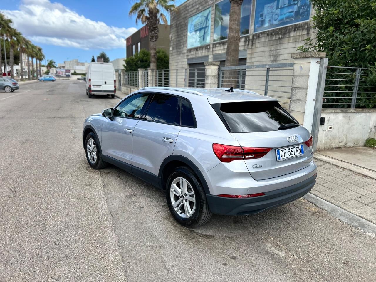 Audi Q3 35 TDI quattro S tronic Business Advanced