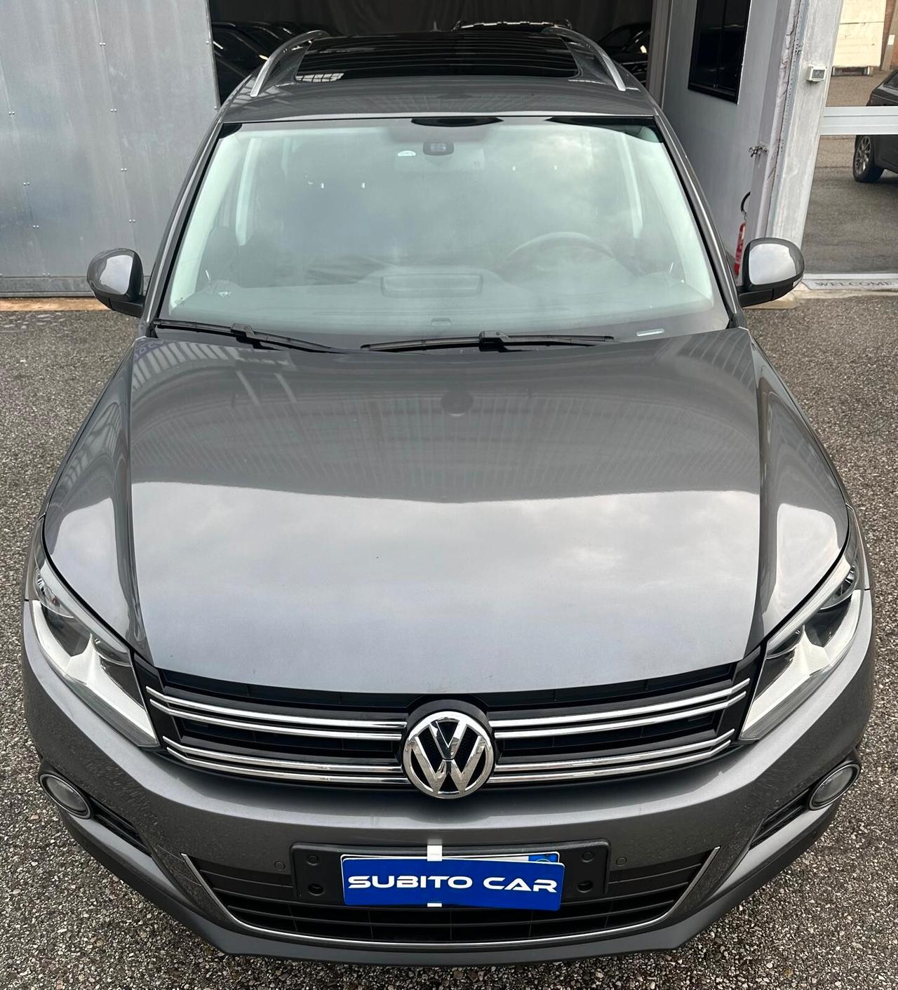 Volkswagen Tiguan 2.0 TDI Plus 110 CV Sport & Style BlueMotion Tech. TETTO APRIBILE E TUTTI TAGLIANDI VW