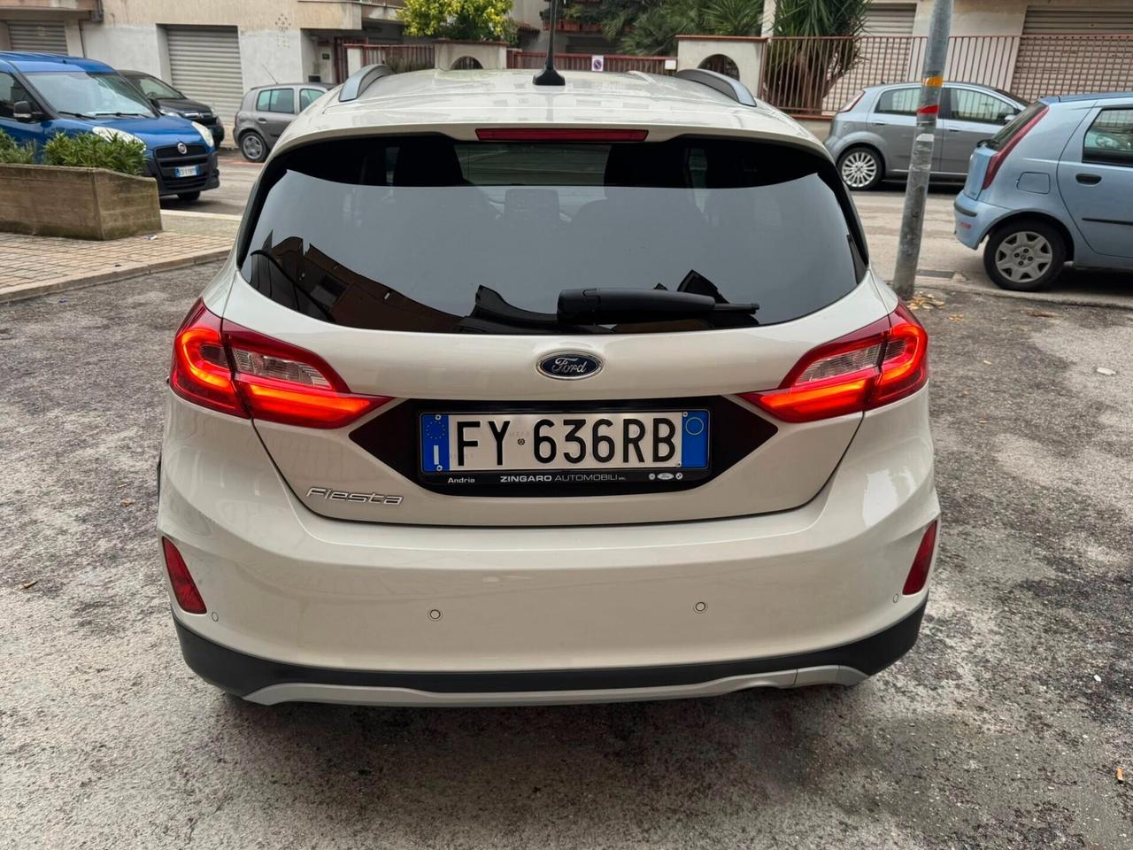 FORD FIESTA 1.5 TDCI 85 CV. NAVI+CERCHI+BIXENO