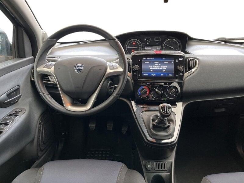 Lancia Ypsilon III 2021 1.0 firefly hybrid Gold s&s 70cv