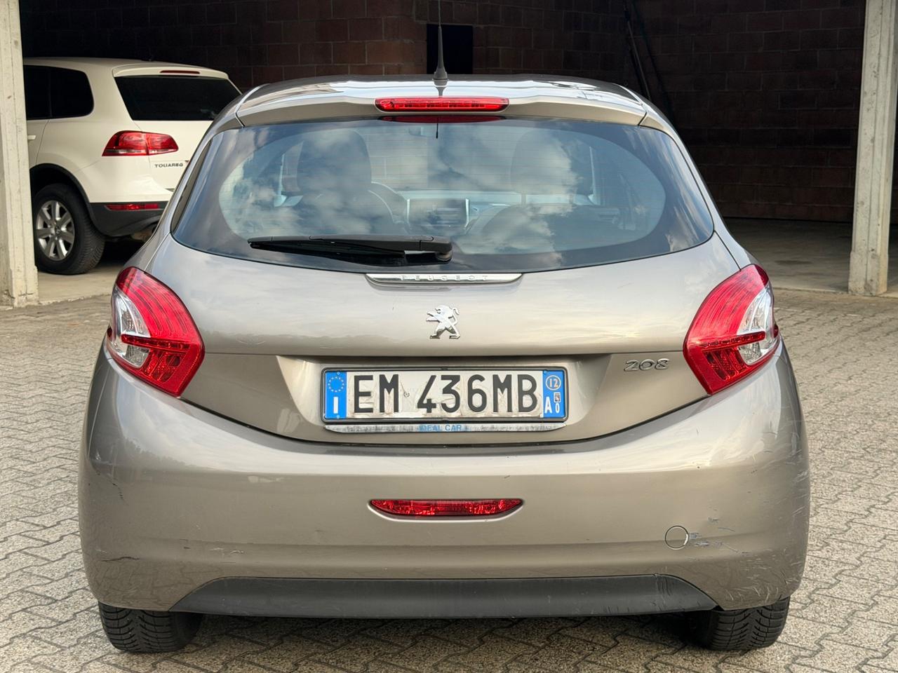 Peugeot 208 1.4 HDi 68 CV 5 porte Allure