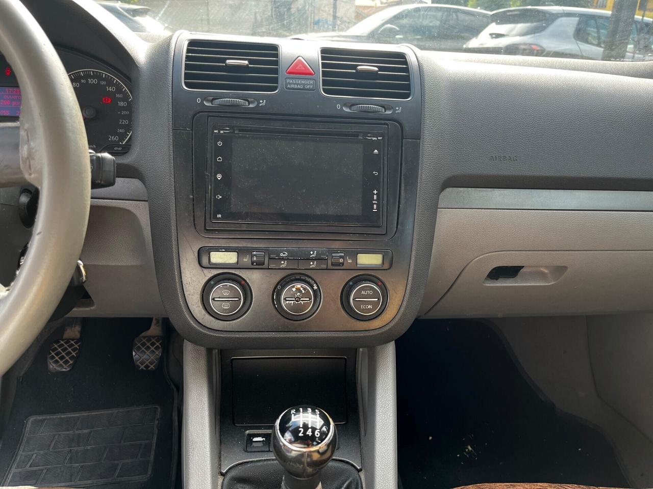 Golf 2.0 16V TDI 5p. Comfortline