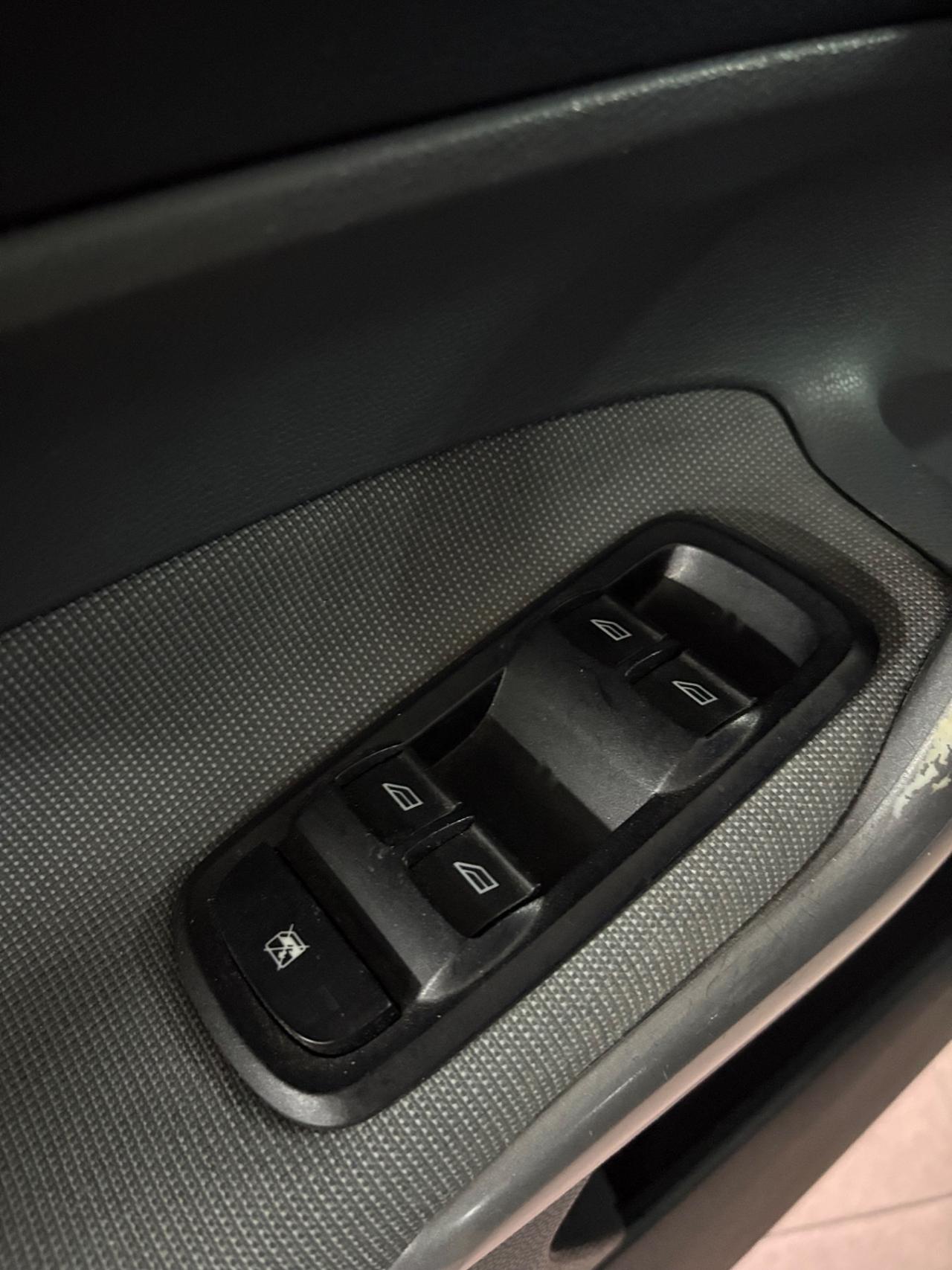 Ford Fiesta 1.2 benzina 5 porte