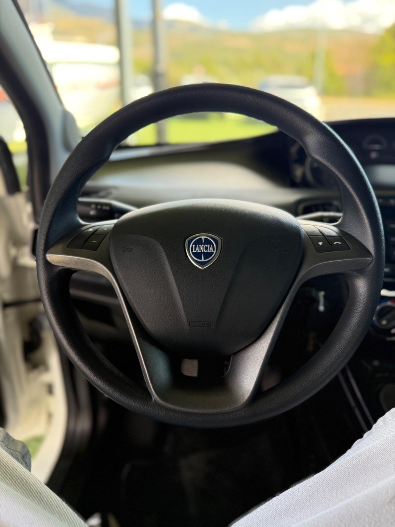 Lancia Ypsilon 1.2 69 CV 23Mila Km CERTIFICATI