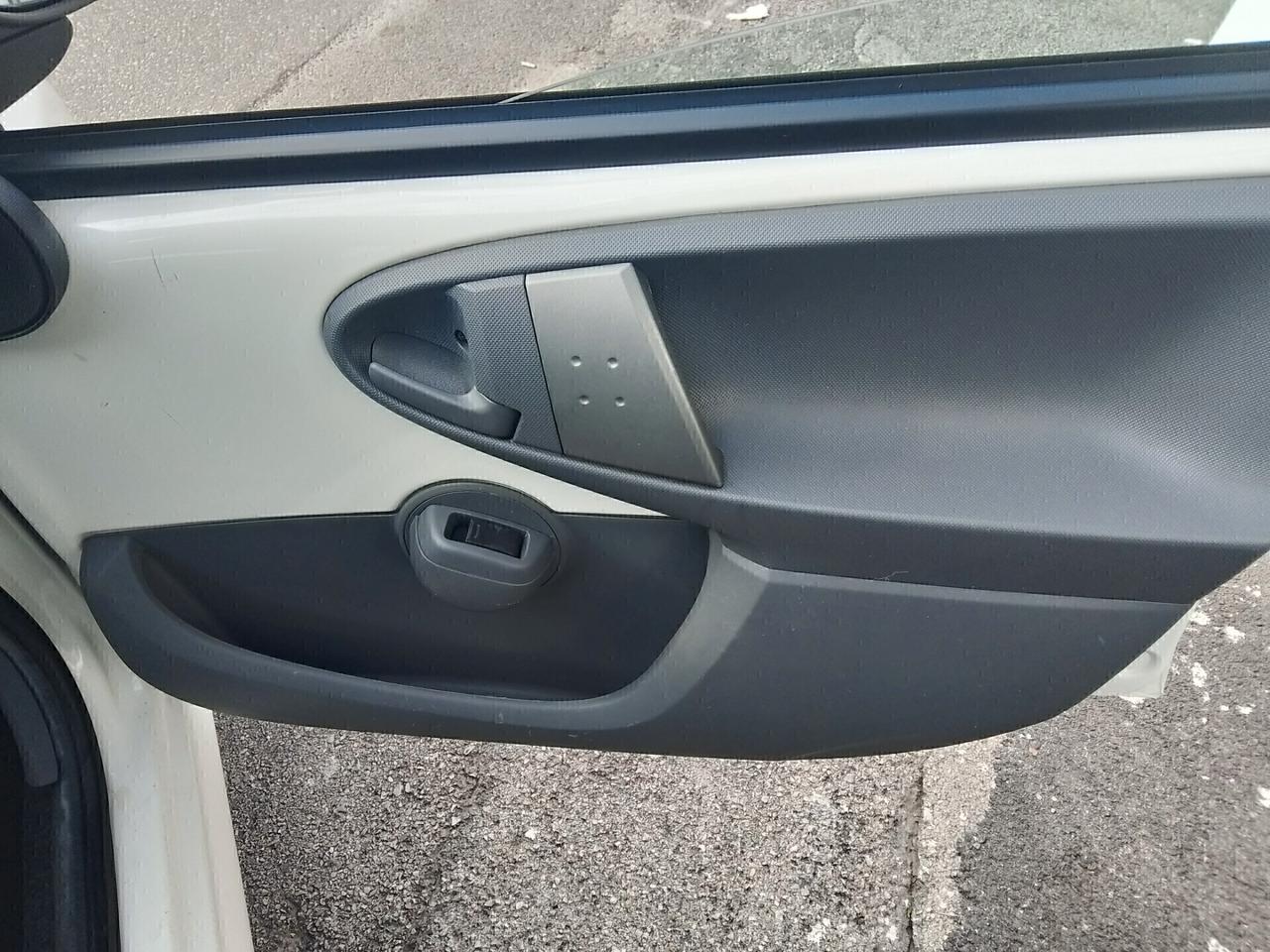 Peugeot 107 1.0 68CV 5p. Active