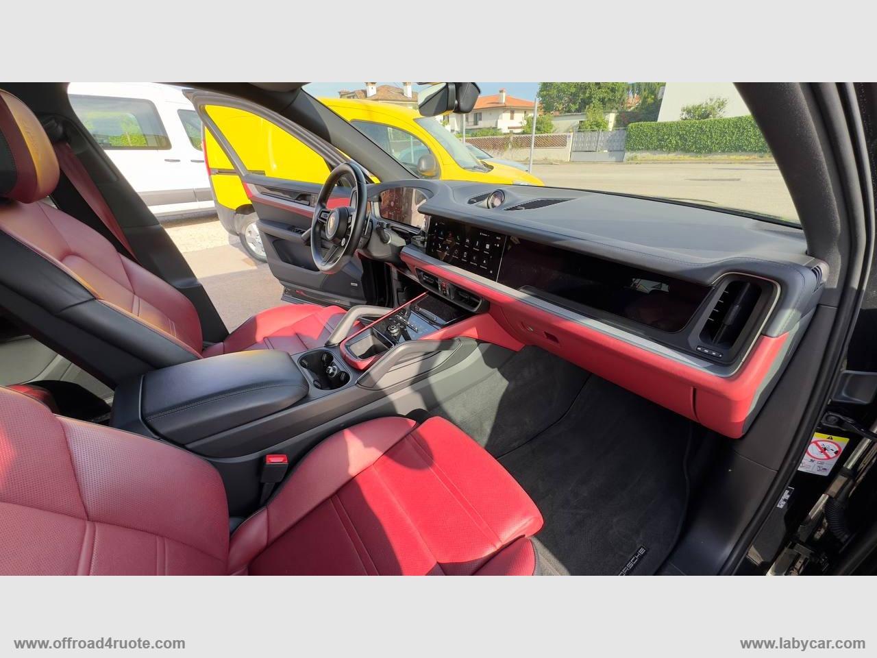 PORSCHE Cayenne 3.0 V6