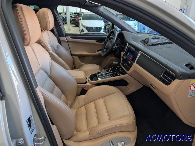 PORSCHE Macan 2.0 T