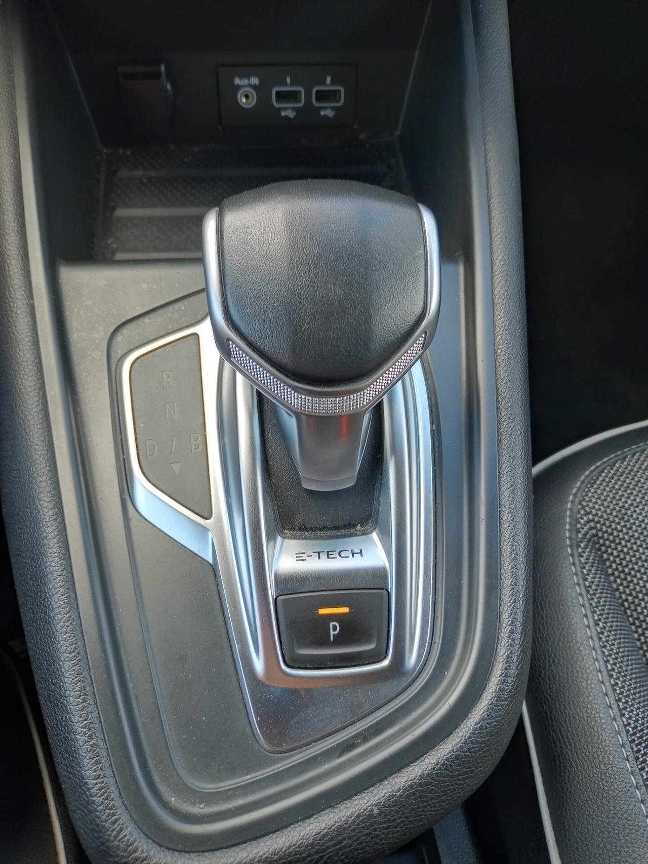 Renault Captur Mild Hybrid 140 CV Business