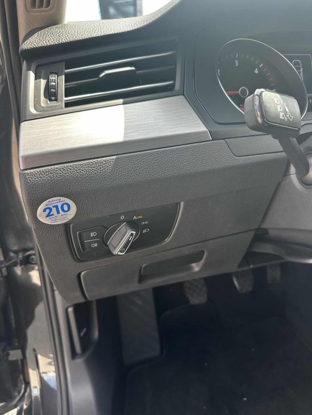 VOLKSWAGEN Passat Variant 2.0 TDI SCR EVO Business "PARI AL NUOVO"