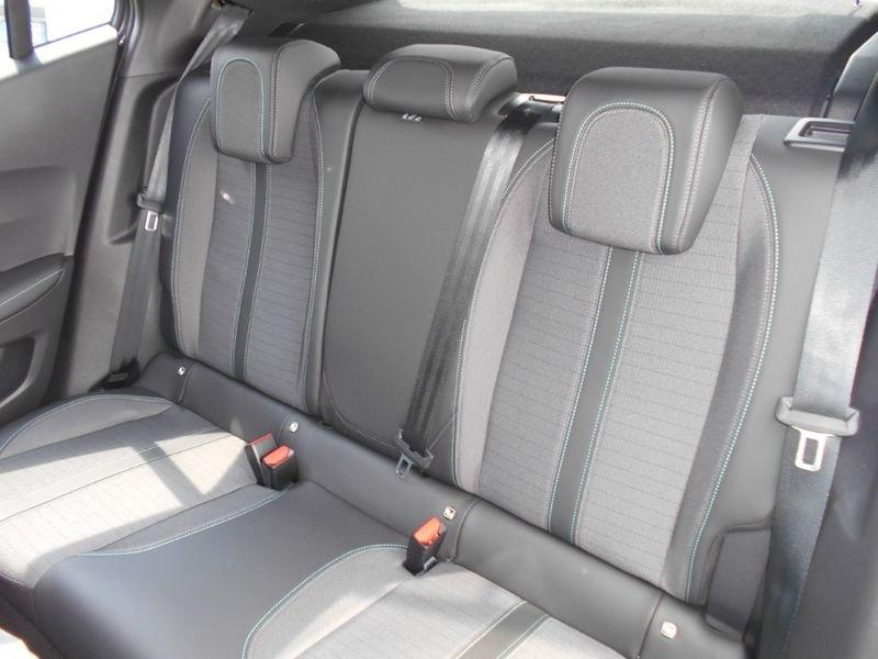 Peugeot 2008 130 Allure Pk EAT8 Finanziato