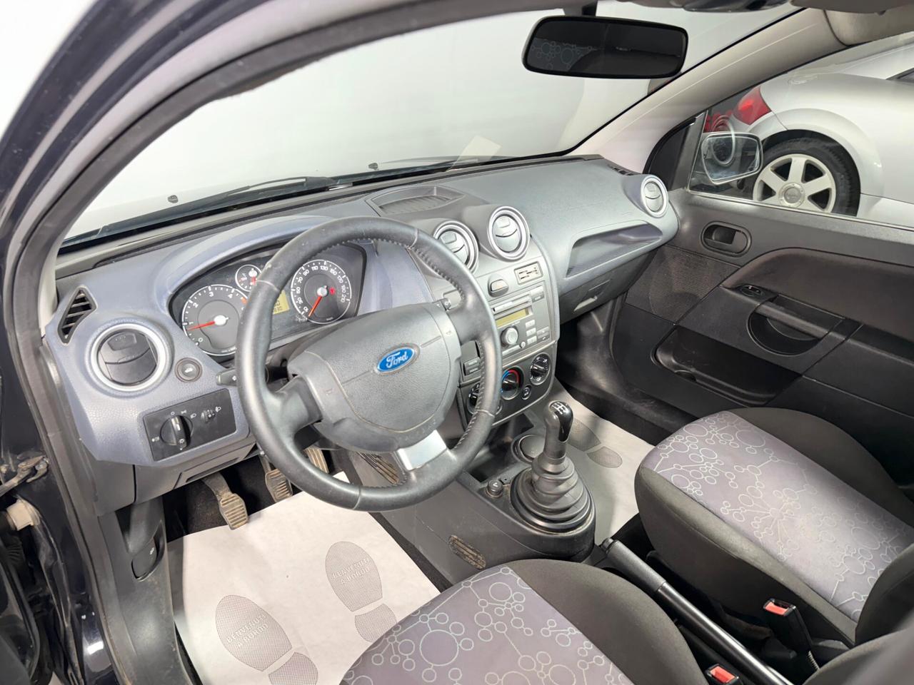 Ford Fiesta 1.4 TDCi 5p. Ghia