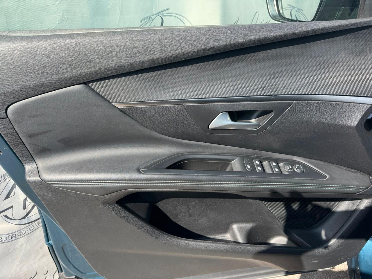 Peugeot 3008 1.5 BlueHDi 130cv Allure Navi Camera