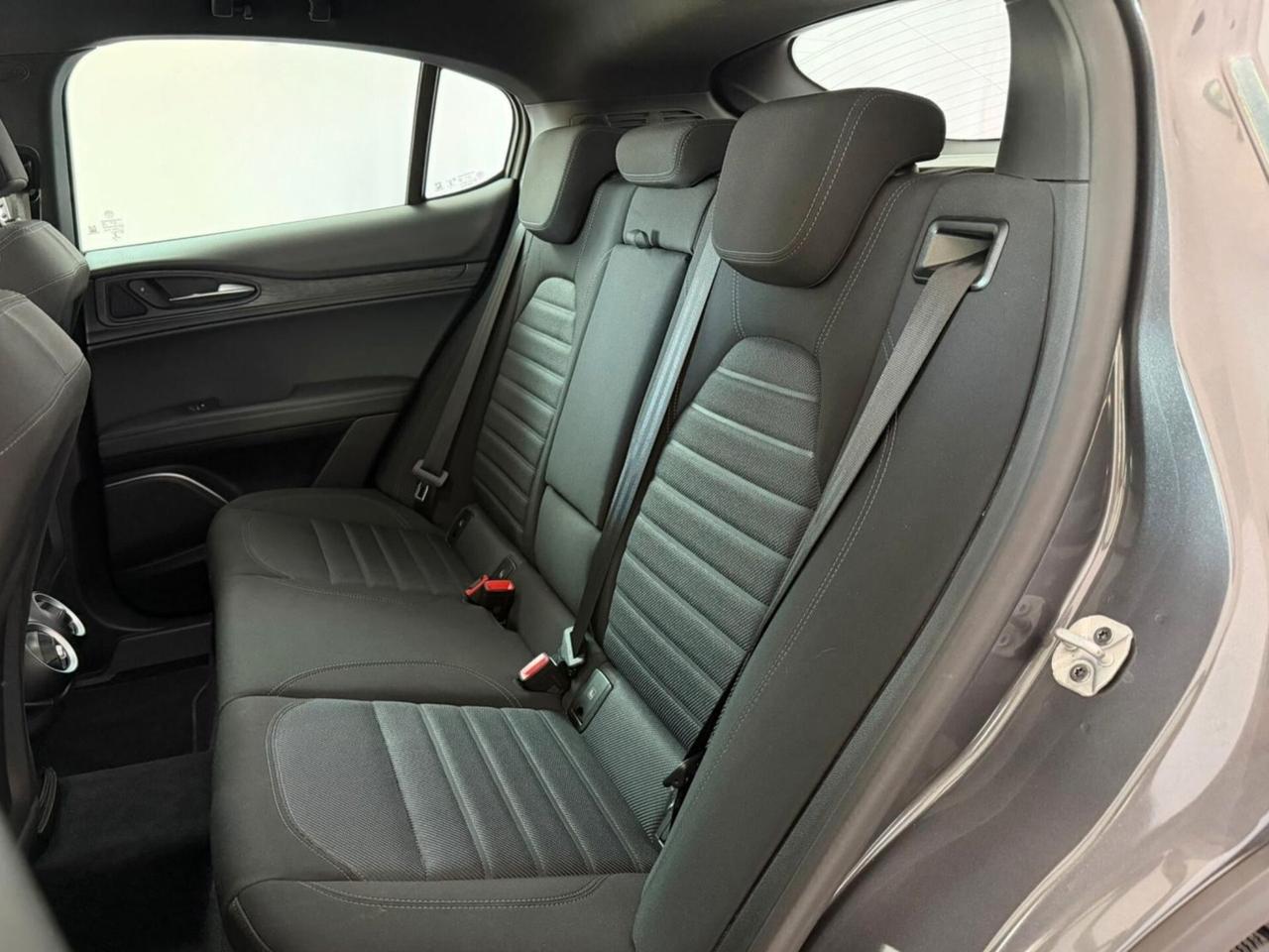 Alfa Romeo Stelvio 2.2 Turbodiesel 160 CV AT8 RWD Super Business