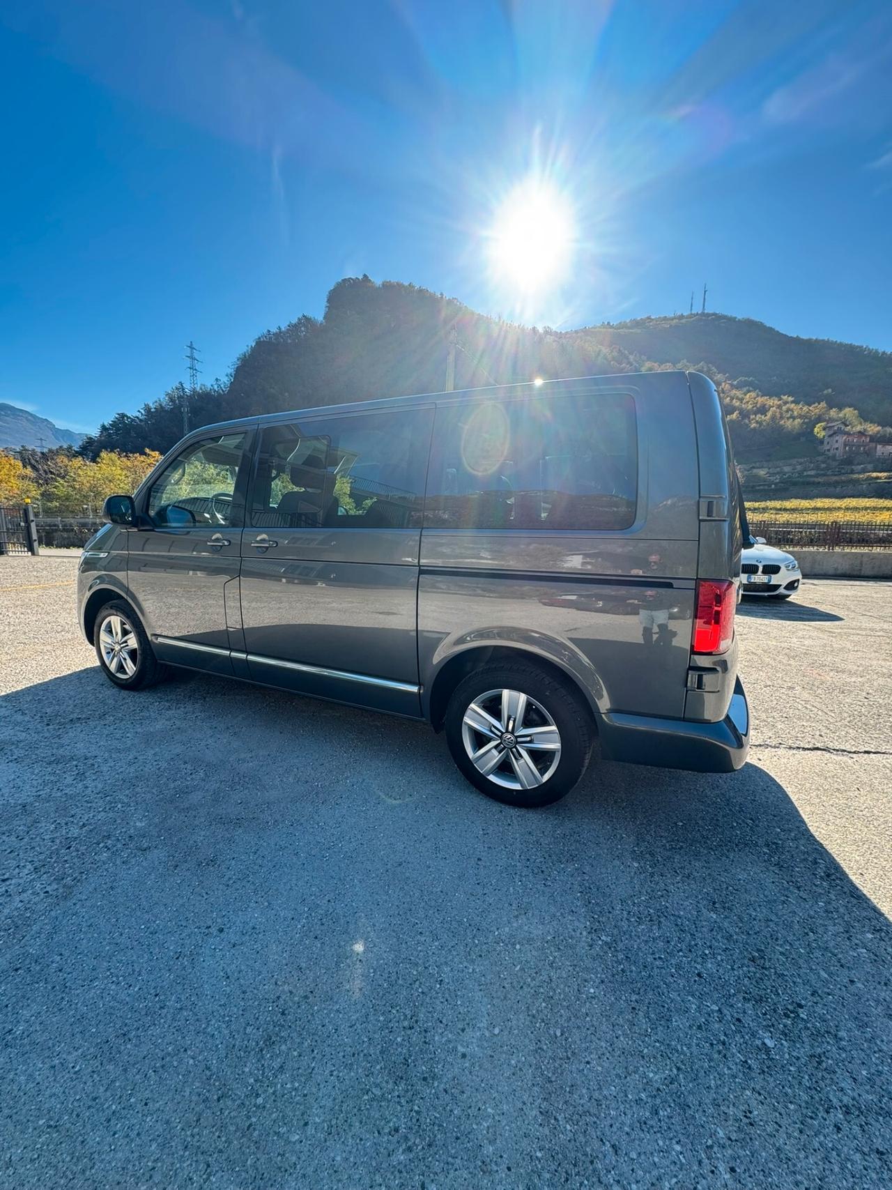 Volkswagen T6.1 Caravelle 2.0 TDI 150CV DSG Cruise STRAFULL 8 Posti