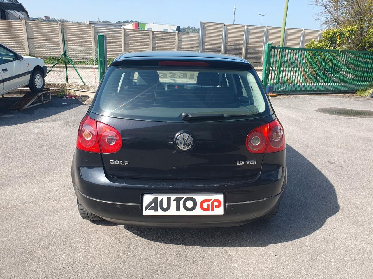 Volkswagen Golf 1.9 TDI 105cv 5p Neopatent 2004