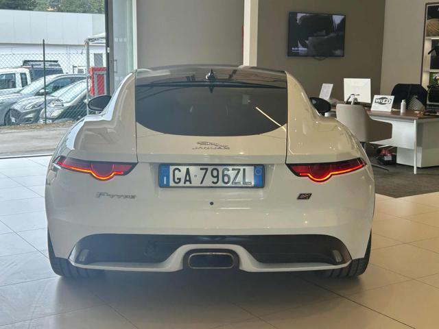JAGUAR F-Type 2.0 aut. Coupé Chequered Flag