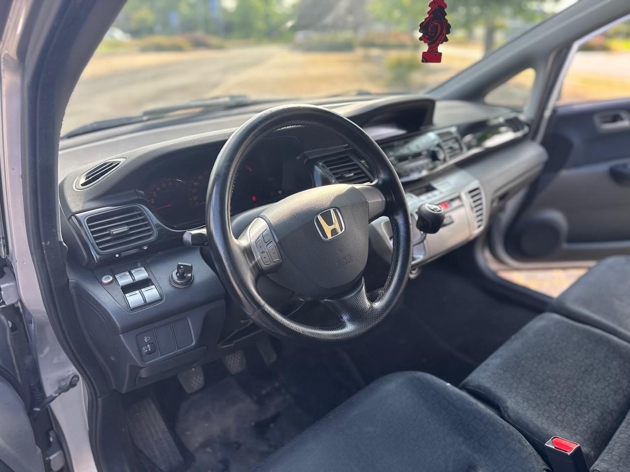 Honda FR-V 2.0 16V i-VTEC Executive LH