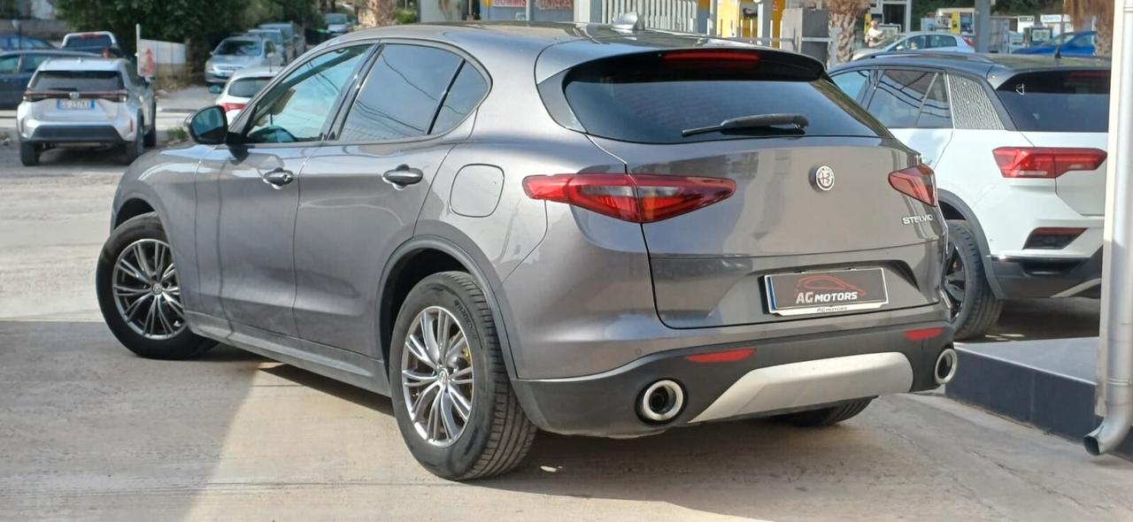Alfa Romeo Stelvio 2.2 Turbodiesel 160 CV AT8 RWD Business