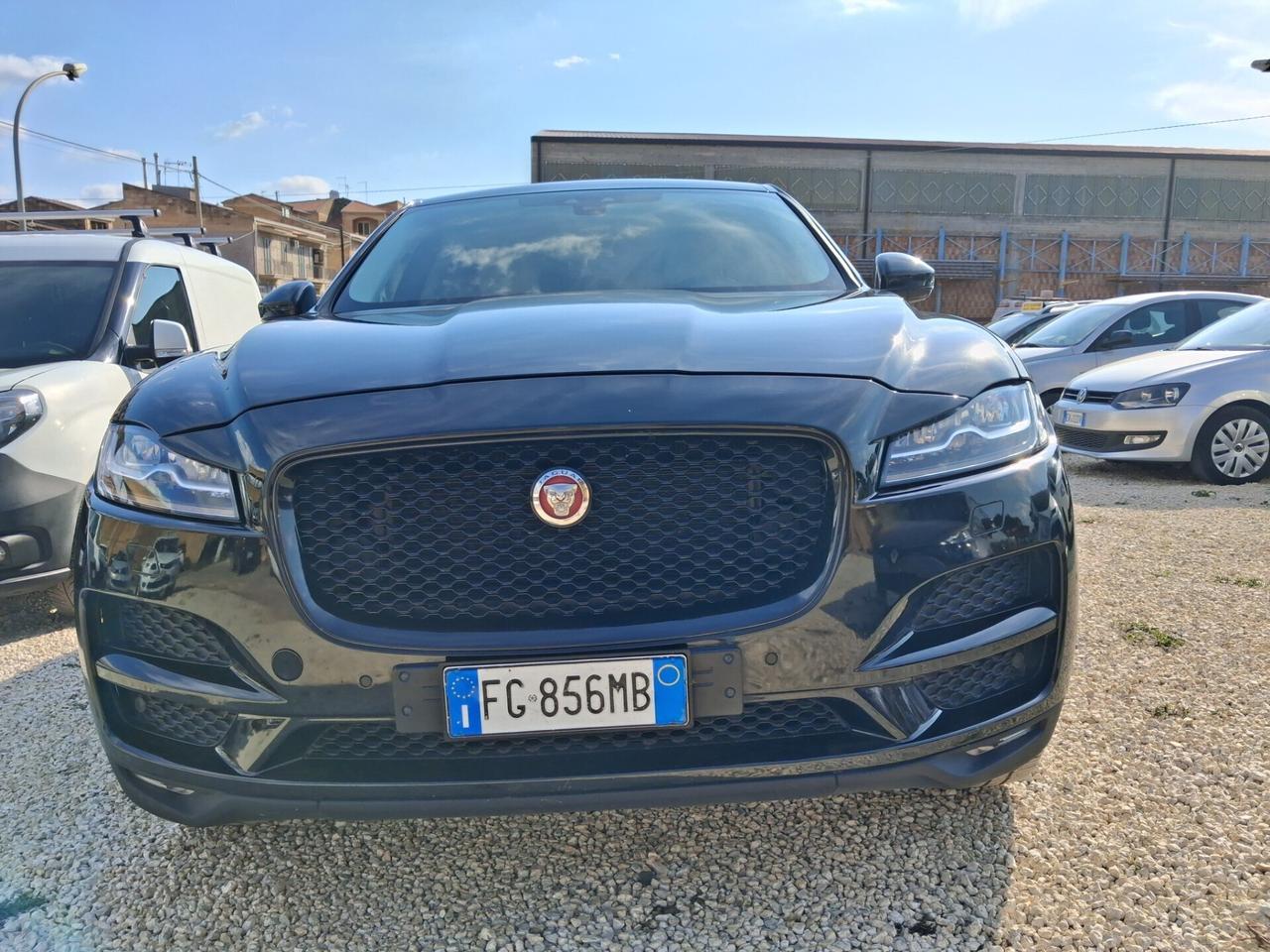 Jaguar F-Pace 2.0 D 180 CV R-Sport catena fatta tu