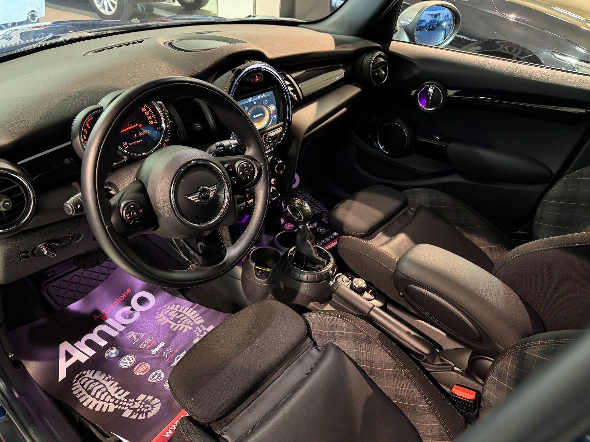 MINI Cooper D 1.5 Seven 5P