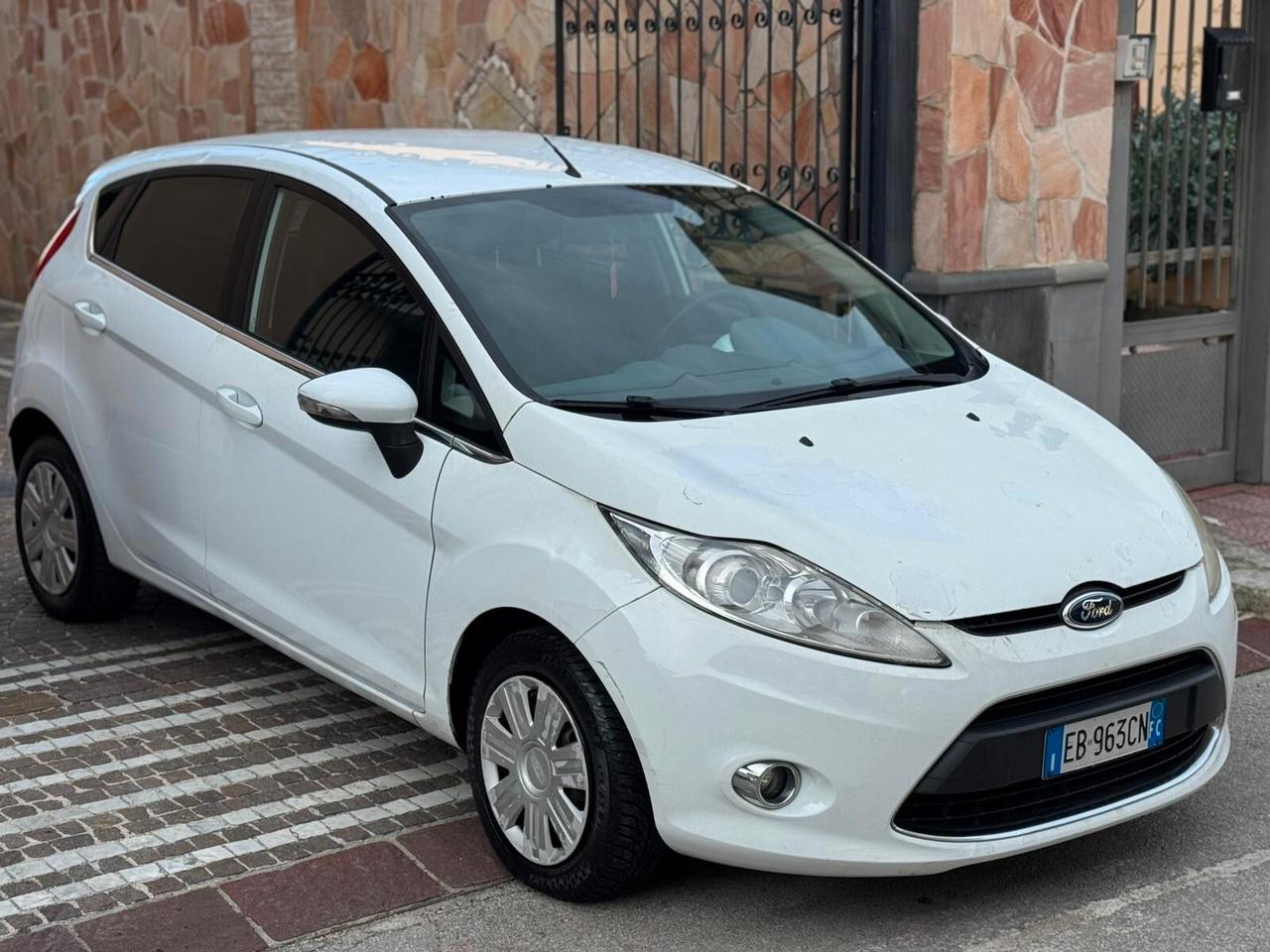Ford Fiesta 1.4 GPL Titanium