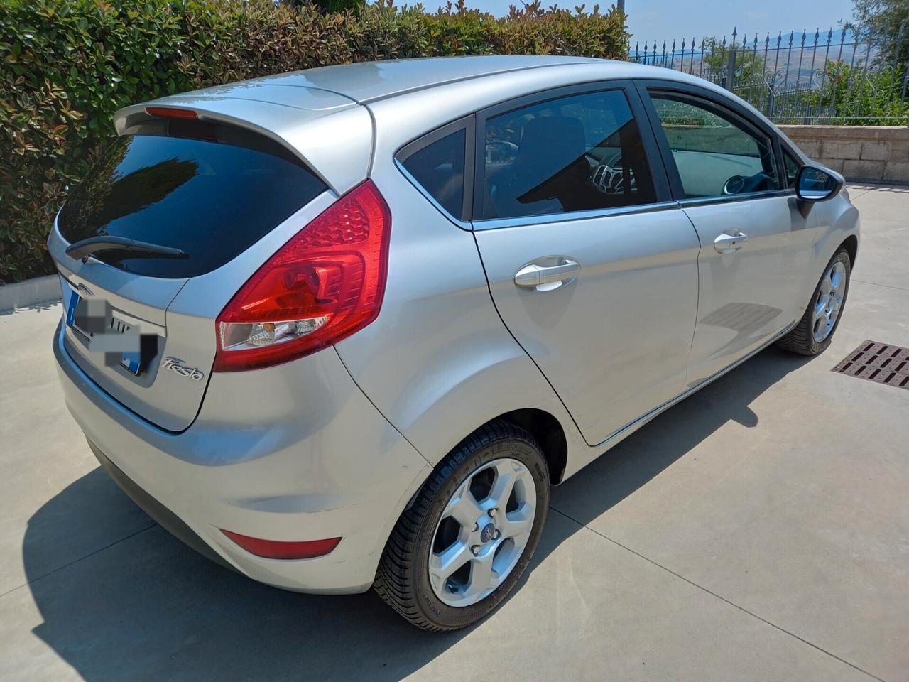 Ford Fiesta 1.4 TDCi 5p. Titanium SOLO 60000 KM