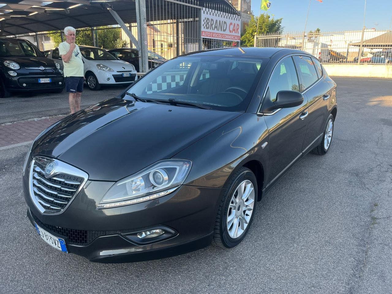 Lancia Delta 1.6 MJT Silver 2011