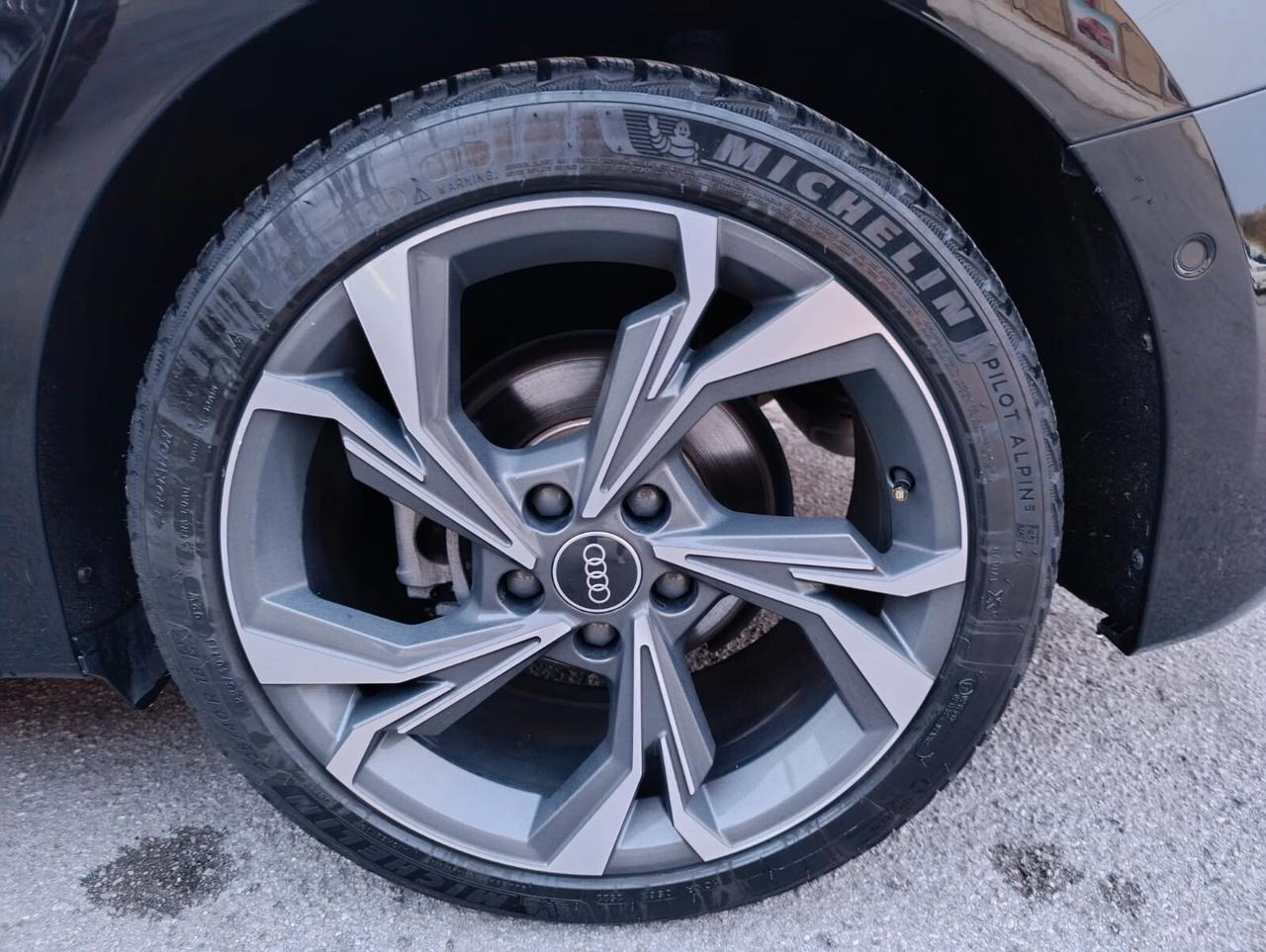 Audi A3 SPB 35 TFSI S line edition