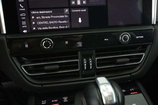 PORSCHE Macan Macan 2.0