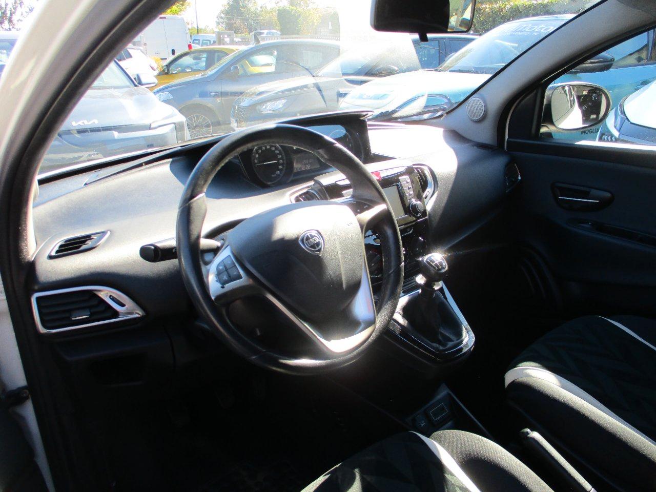 Lancia Ypsilon 5 Porte Ypsilon 1.2 Gold 69cv OK NEOPAT./Sensori/Bluetooth
