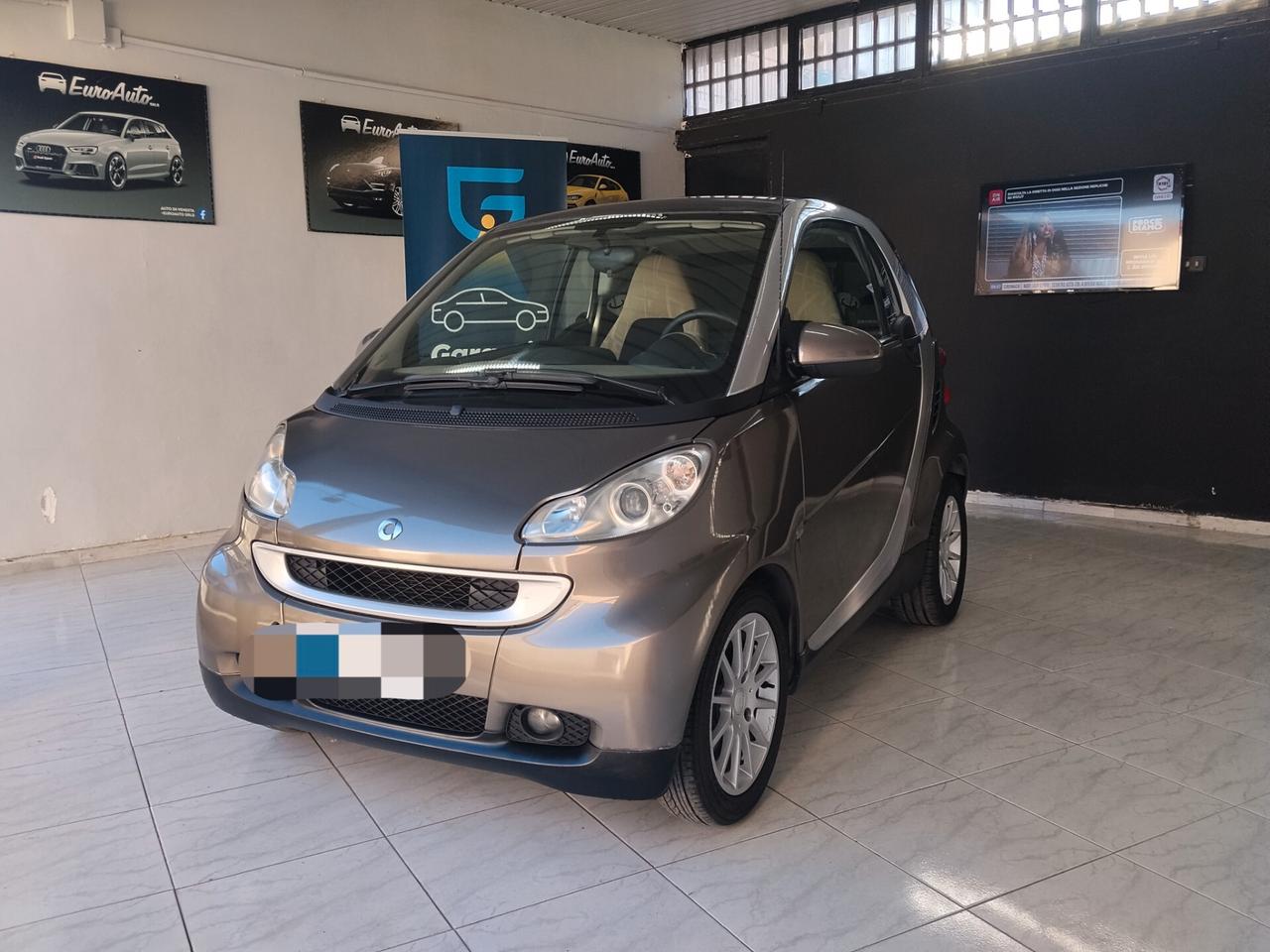 Smart Fortwo 1.0 benzina 2010 AUTOMATICA CON GARANZIA