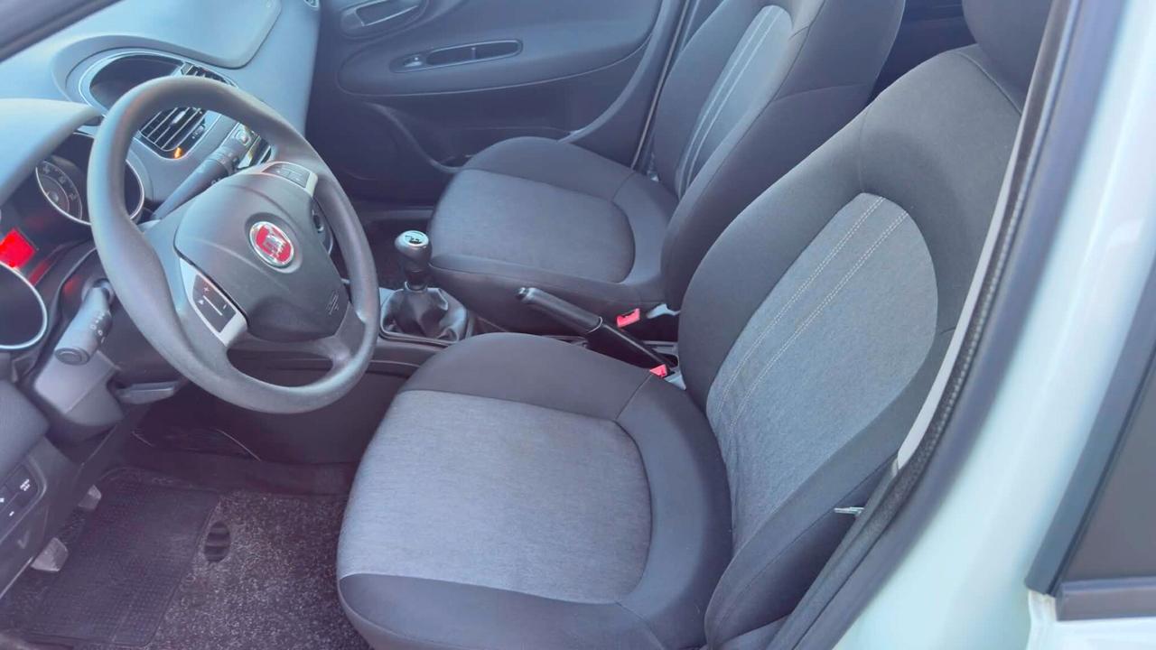 Fiat Punto 1.3 MJT II 75 CV 5 porte Street