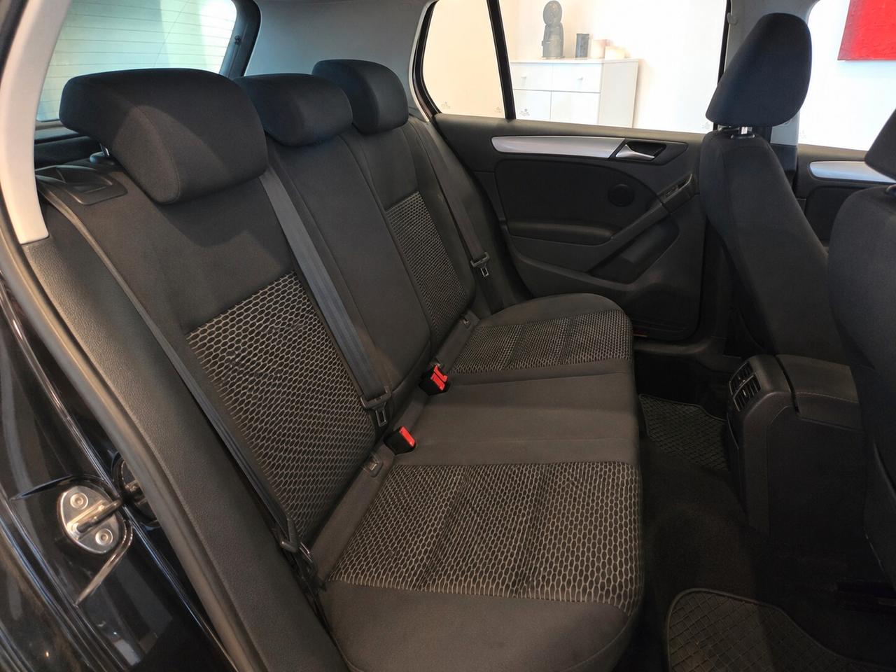 VOLKSWAGEN GOLF 6 1.6 TDI 105 CV – FULL OPTIONAL – DISTRIBUZIONE E FRIZIONE FATTE – € 5.990