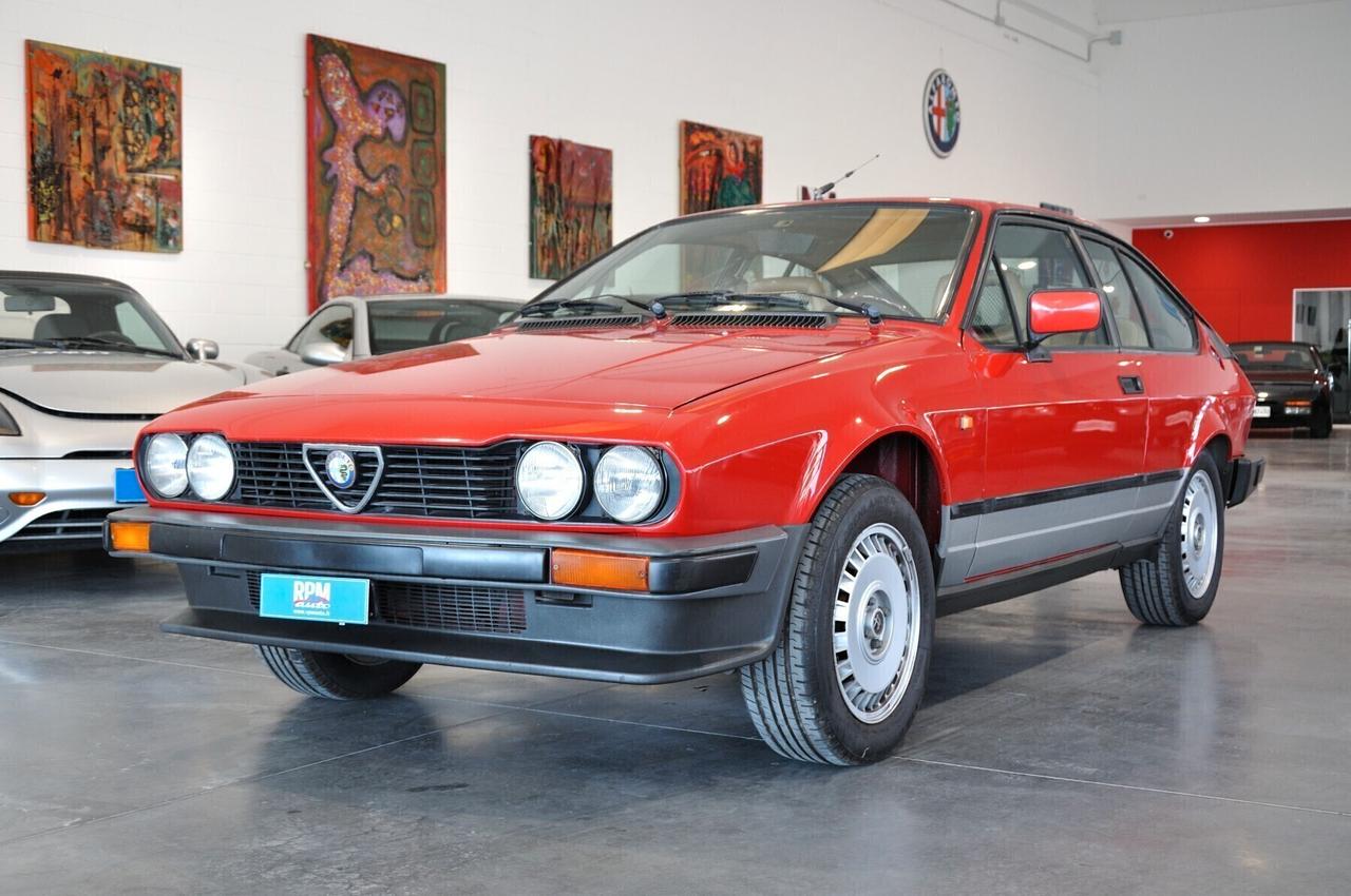 Alfa Romeo Alfetta GTV 2.0