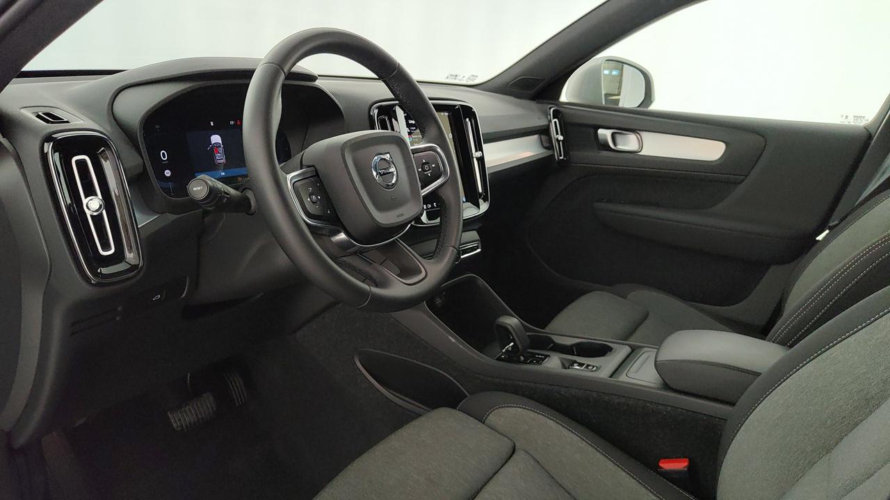VOLVO XC40 2.0 b3 Core auto