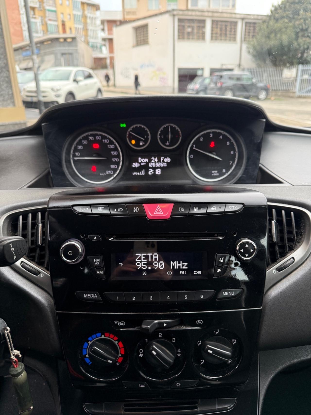 Lancia Ypsilon 1.2 69 CV Gpl