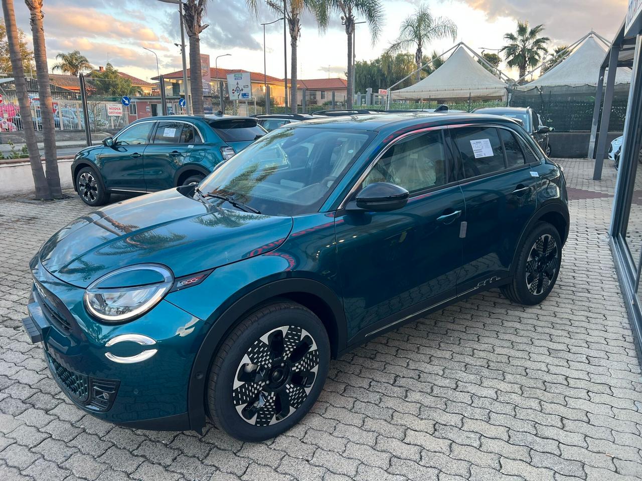 Fiat 600 Hybrid 110 CV DCT MHEV La Prima